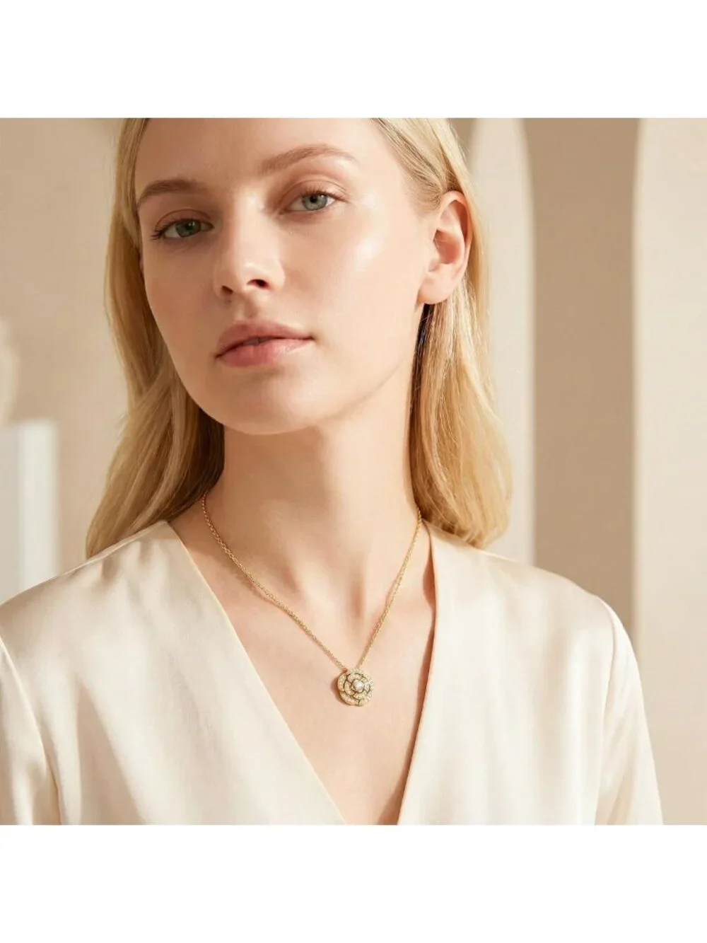 Elegant 18K Gold Plated Necklace with Cubic Zirconia Pendant - Adjustable